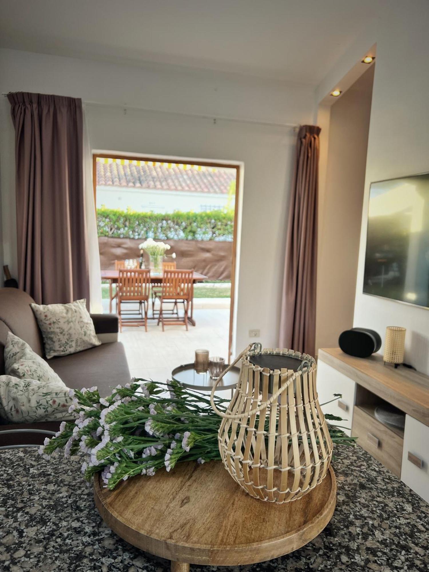 Buzzstays: 1-Bed Bungalow, Garden, Near Yumbo & Beach Maspalomas  Esterno foto