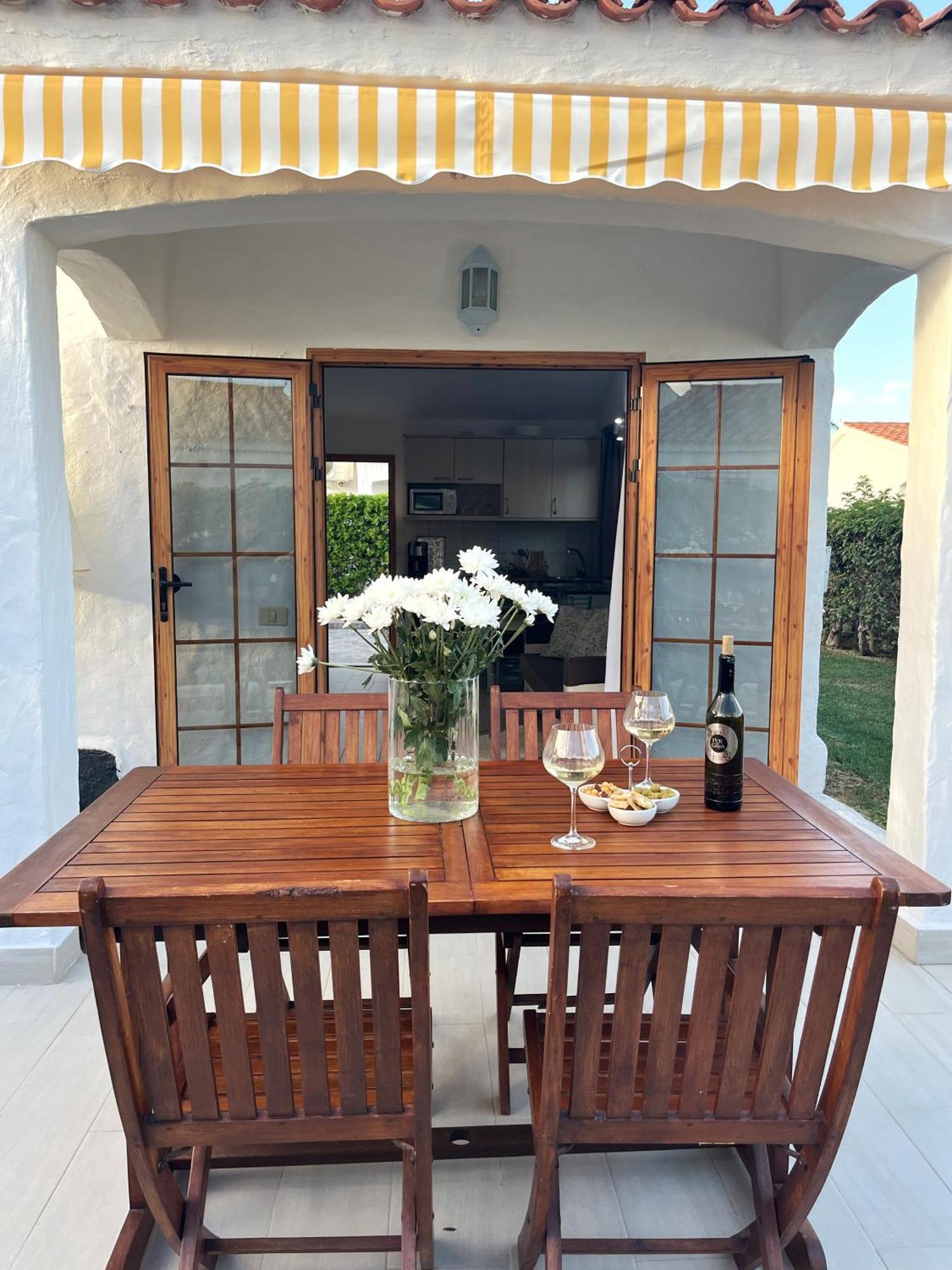 Buzzstays: 1-Bed Bungalow, Garden, Near Yumbo & Beach Maspalomas  Esterno foto