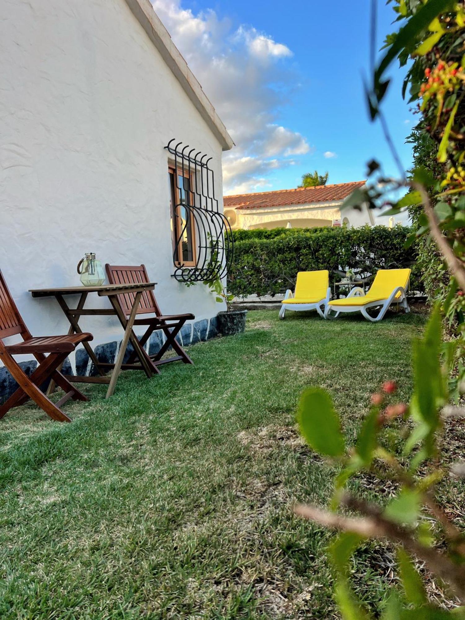 Buzzstays: 1-Bed Bungalow, Garden, Near Yumbo & Beach Maspalomas  Esterno foto